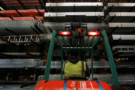 IMG_Steel Supports in Warehouse Racking