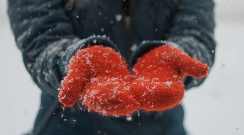 Who can get cold weather payments?