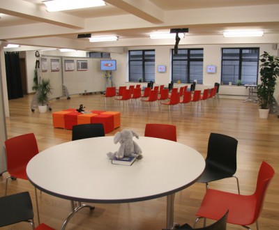 Seating & Tables