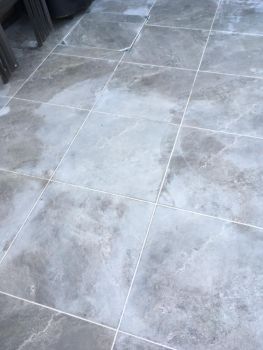 1.-grout-staining-on-external-porcelain (1)