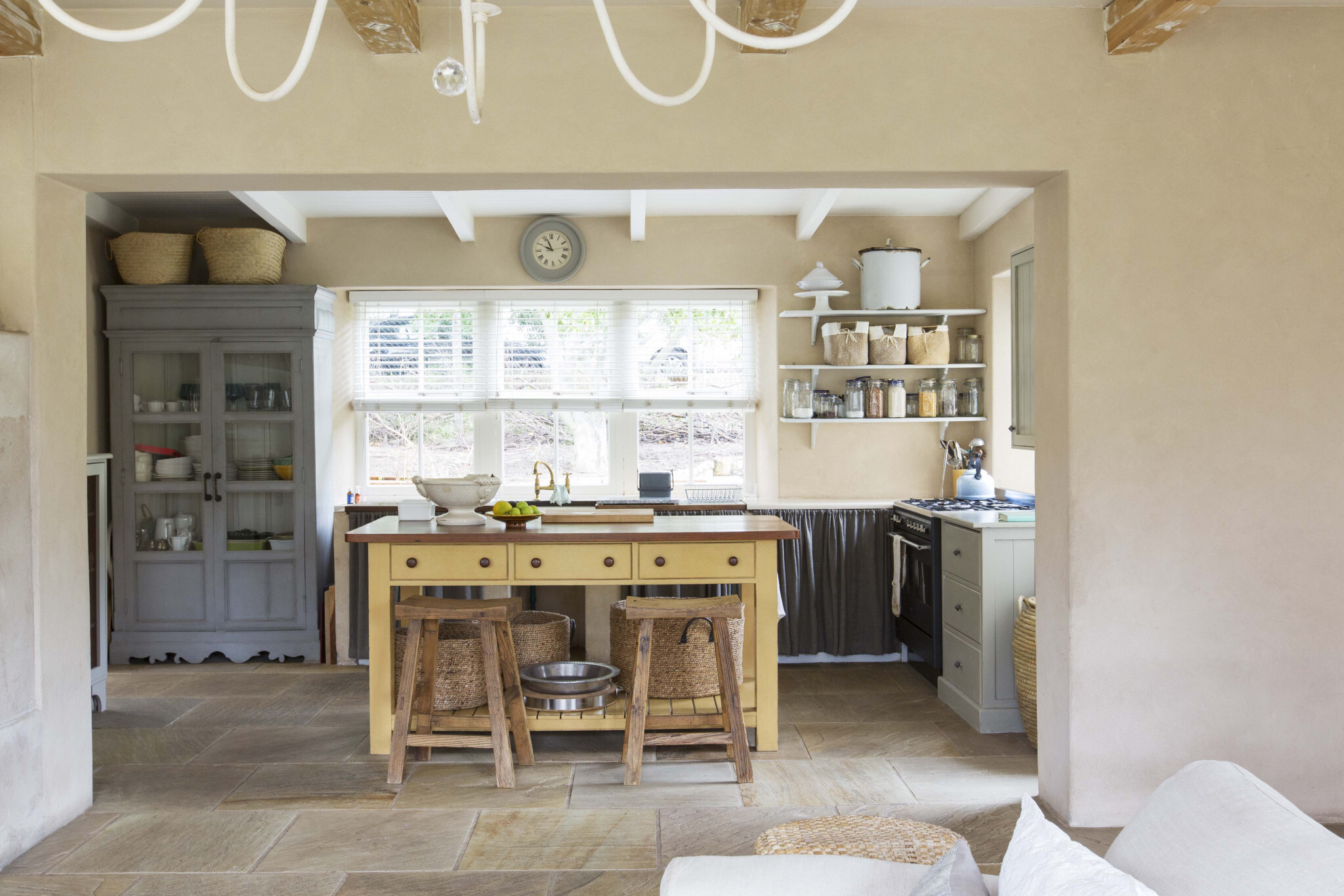 How to deep clean a limestone floor