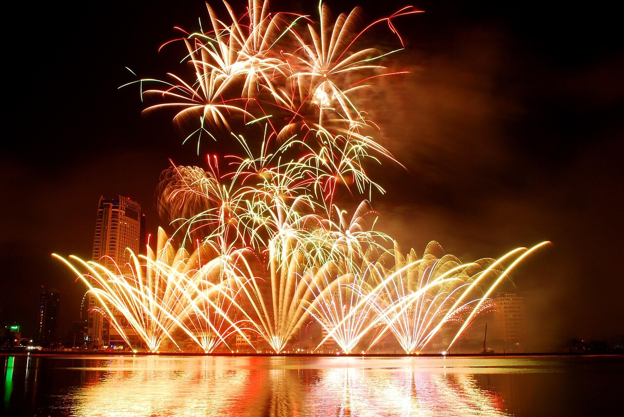 REMOVING SEASONAL STAINS: PART 2 - FIREWORK NIGHT