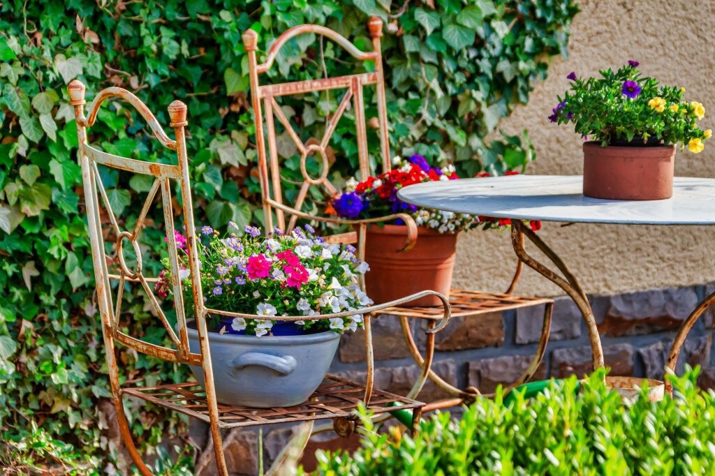 How to remove rust from stone pavers