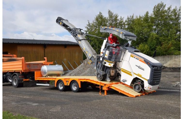 NC Tandem Centre Axle Trailer On Air Or Mechanical Suspension.