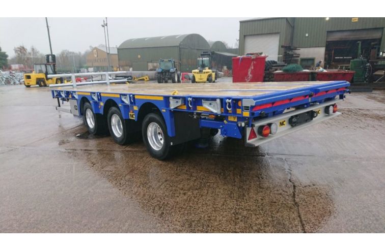 NC Tridem Centre Axle Trailer On Air Or Mechanical Suspension.