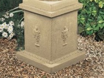 Siena Pedestal