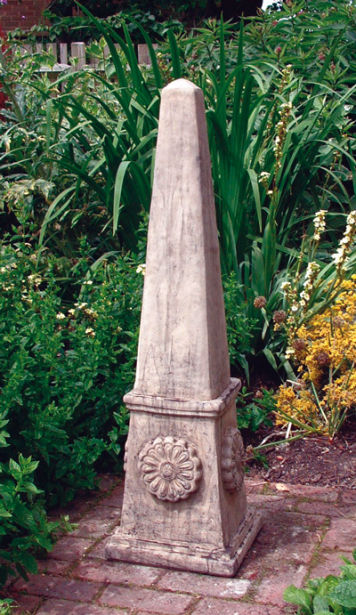 Medium Obelisk