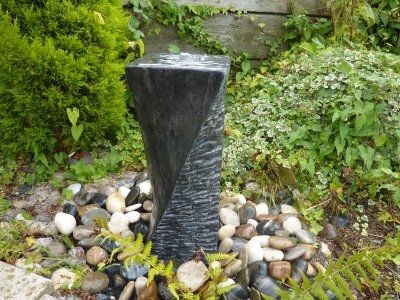 Black Twist Fountain