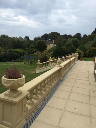Tudor Rail
