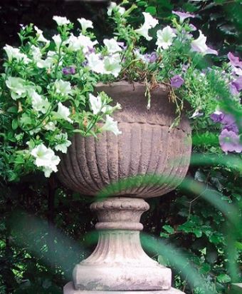 Sorrento Urn - Tor Stone Ltd