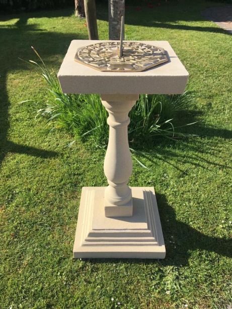 Leora Sundial