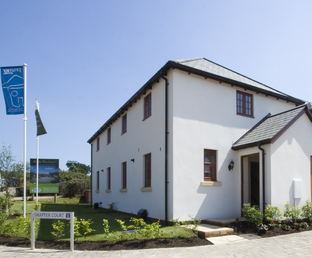 Mundys Farm Court