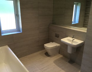 Bathroom 5b